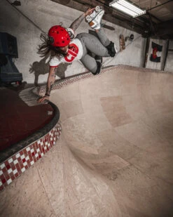 S1 Lifer Helmet - Bright Red Gloss 7 S1 Lifer Helmet - Bright Red Gloss -SafeGuard Helmets Shop Roller Skate Helmet Lady Trample Plant S1 Helmets 2 49579.1685582227 2