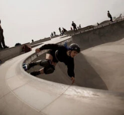 S1 Lifer Helmet - Black Gloss 9 S1 Lifer Helmet - Black Gloss -SafeGuard Helmets Shop S1 Lifer Rollerskate Helmet Carolina Hernandez carve 05550.1680737835 1